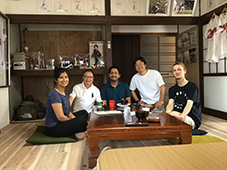 akiya4apr2018.jpg
